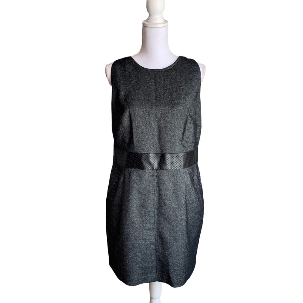 Akris Punto Black Gray Sleeveless Dress Size 14